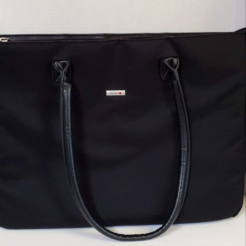 Solo Laptop Tote Bag